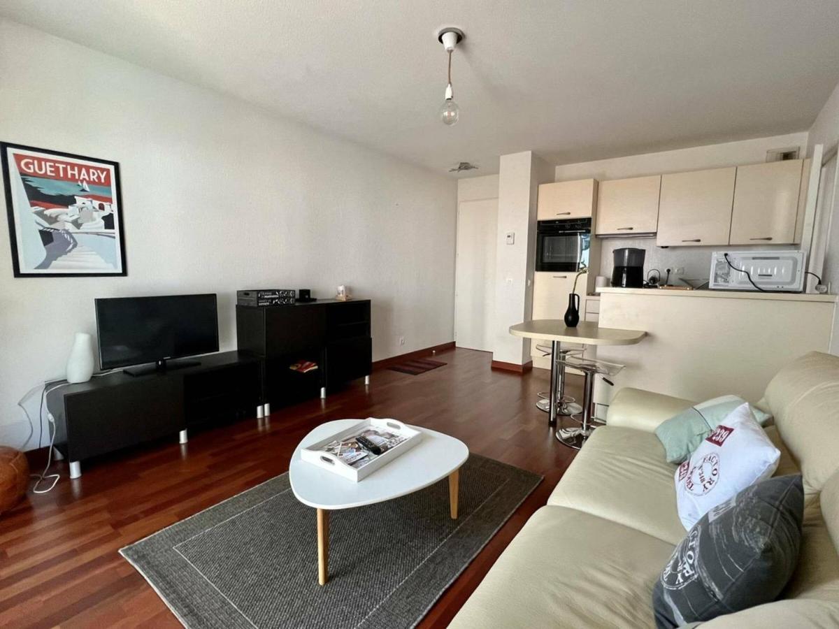 Appartement T2 A Cambo-Les-Bains Avec Piscine, Terrasse Et Parking Prive, Proche Des Thermes - Fr-1-495-82 Bagian luar foto