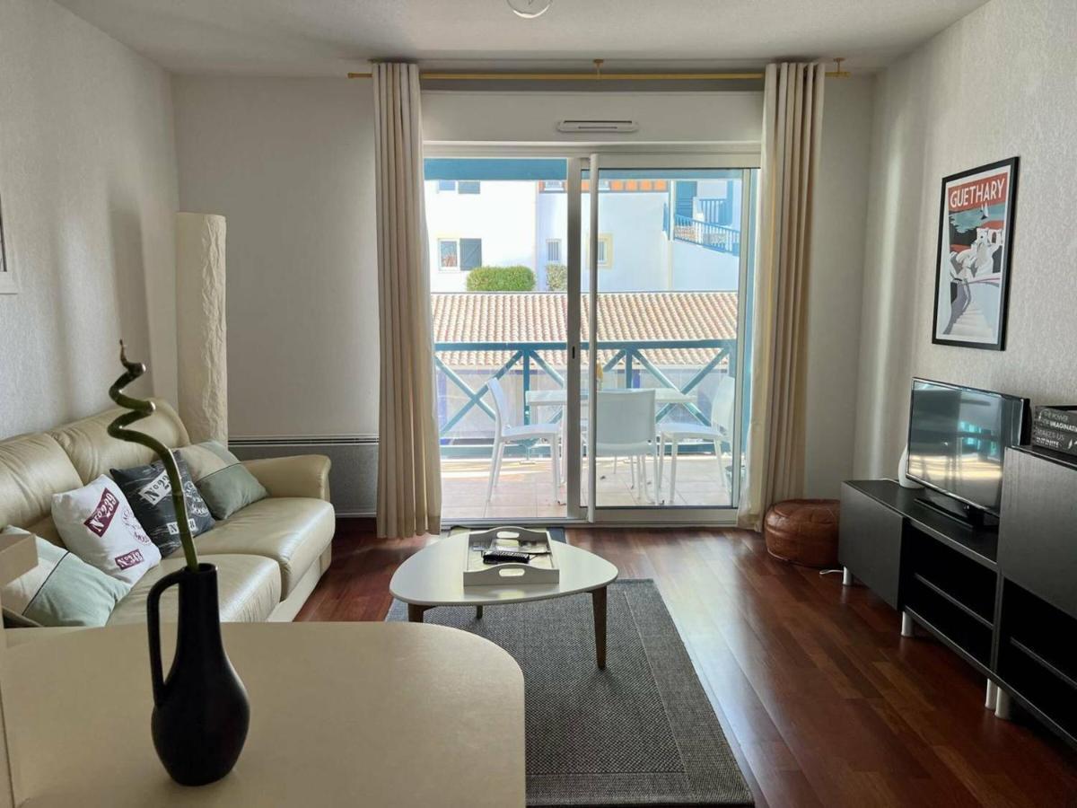 Appartement T2 A Cambo-Les-Bains Avec Piscine, Terrasse Et Parking Prive, Proche Des Thermes - Fr-1-495-82 Bagian luar foto